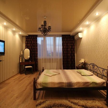 Panoramic View Lux Apartment On Metro Osokorky Киев Екстериор снимка