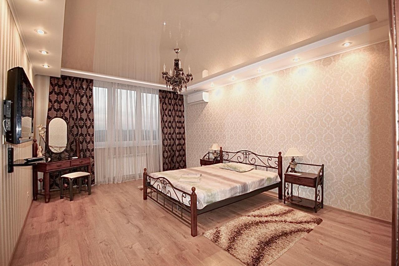 Panoramic View Lux Apartment On Metro Osokorky Киев Екстериор снимка