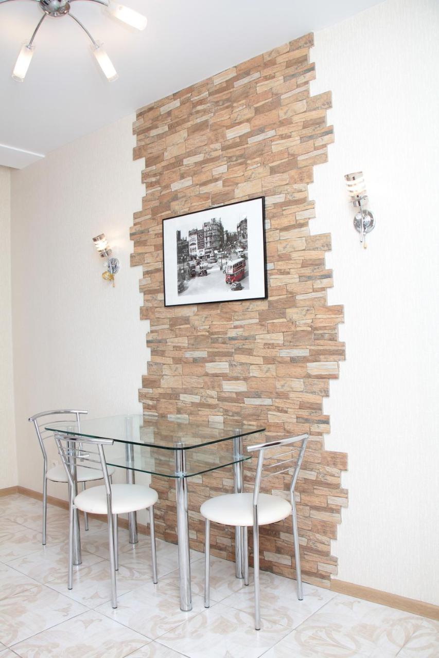Panoramic View Lux Apartment On Metro Osokorky Киев Екстериор снимка