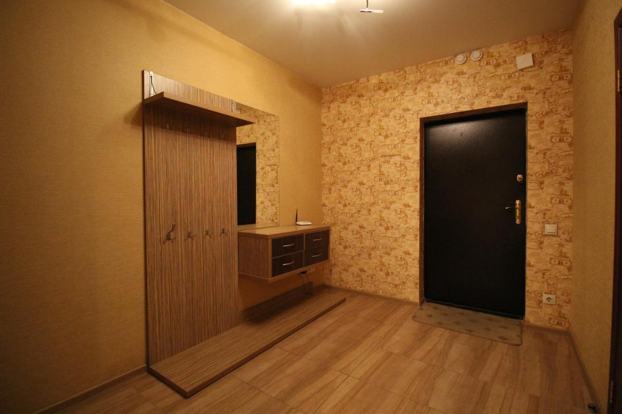 Panoramic View Lux Apartment On Metro Osokorky Киев Екстериор снимка