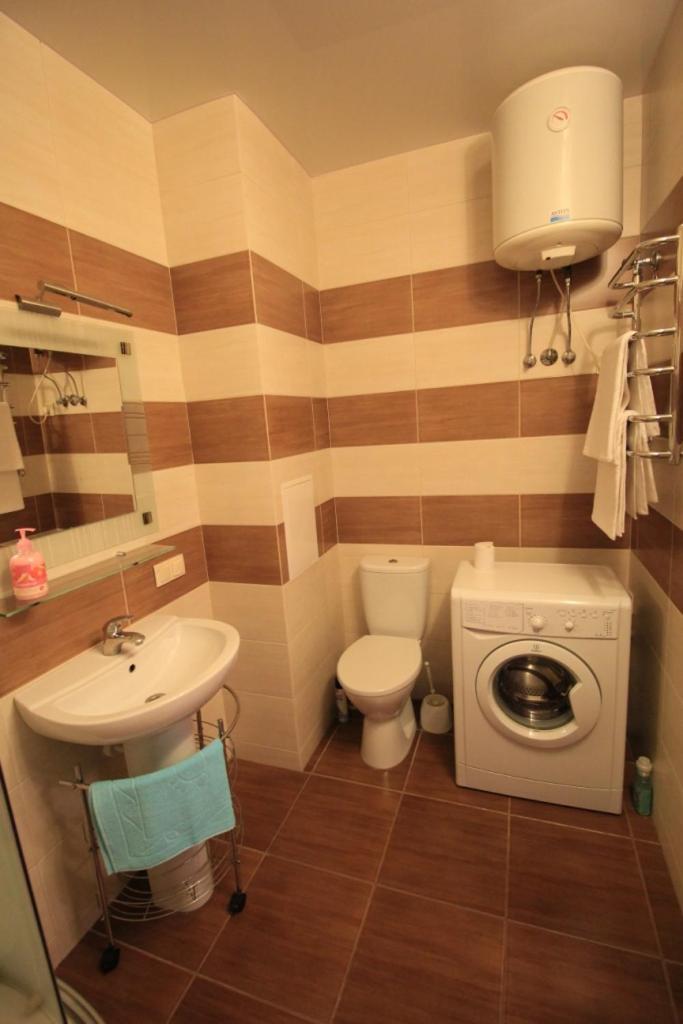 Panoramic View Lux Apartment On Metro Osokorky Киев Екстериор снимка