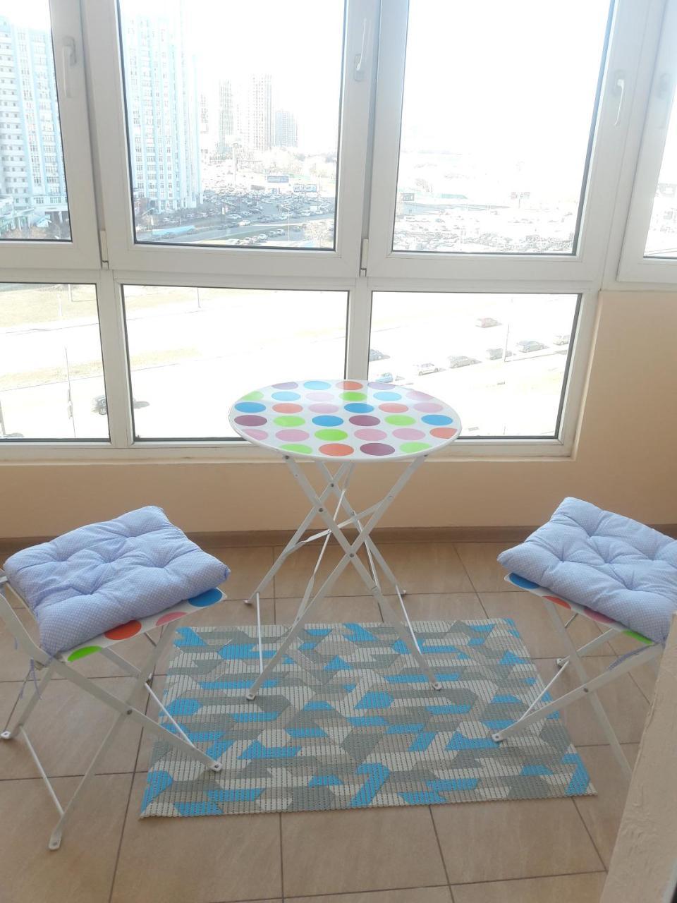 Panoramic View Lux Apartment On Metro Osokorky Киев Екстериор снимка